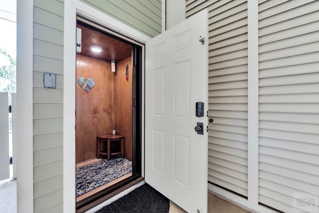 Tiki Island, Texas, 77554, United States, 5 Bedrooms Bedrooms, ,3.5 BathroomsBathrooms,Residential,Forsale,1972216