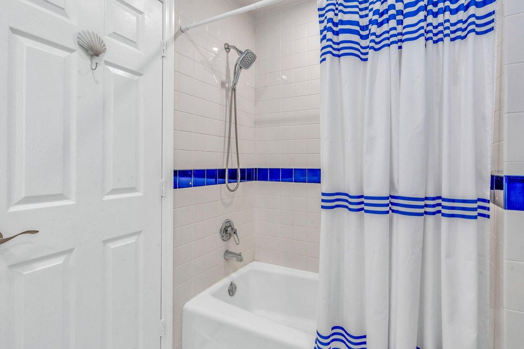 Marathon, Florida, 33050, United States, 2 Bedrooms Bedrooms, ,2 BathroomsBathrooms,Residential,Forsale,1944362