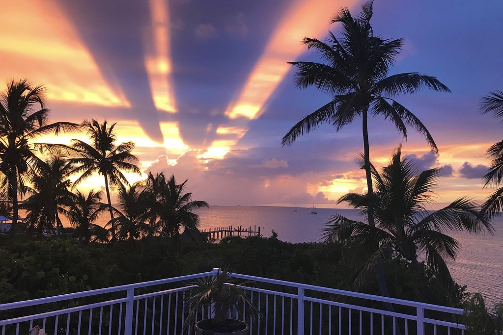 Upper Matecumbe Key Islamorada, Florida, 33036, United States, 3 Bedrooms Bedrooms, ,2.5 BathroomsBathrooms,Residential,Forsale,1944352