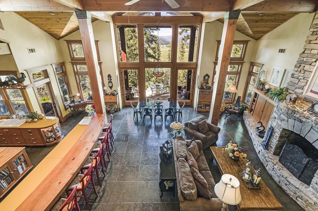 Taylorsville, California, 95983, United States, 4 Bedrooms Bedrooms, ,4.5 BathroomsBathrooms,Residential,Forsale,1910296