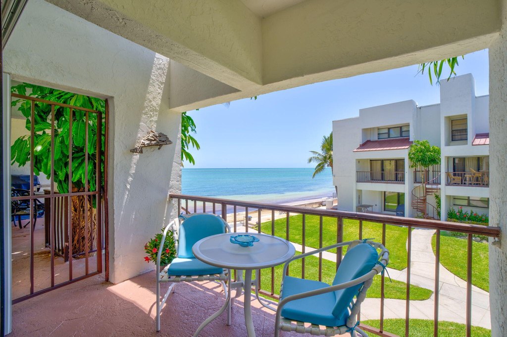 Key Colony, Florida, 33051, United States, 2 Bedrooms Bedrooms, ,2.5 BathroomsBathrooms,Residential,Forsale,1944365