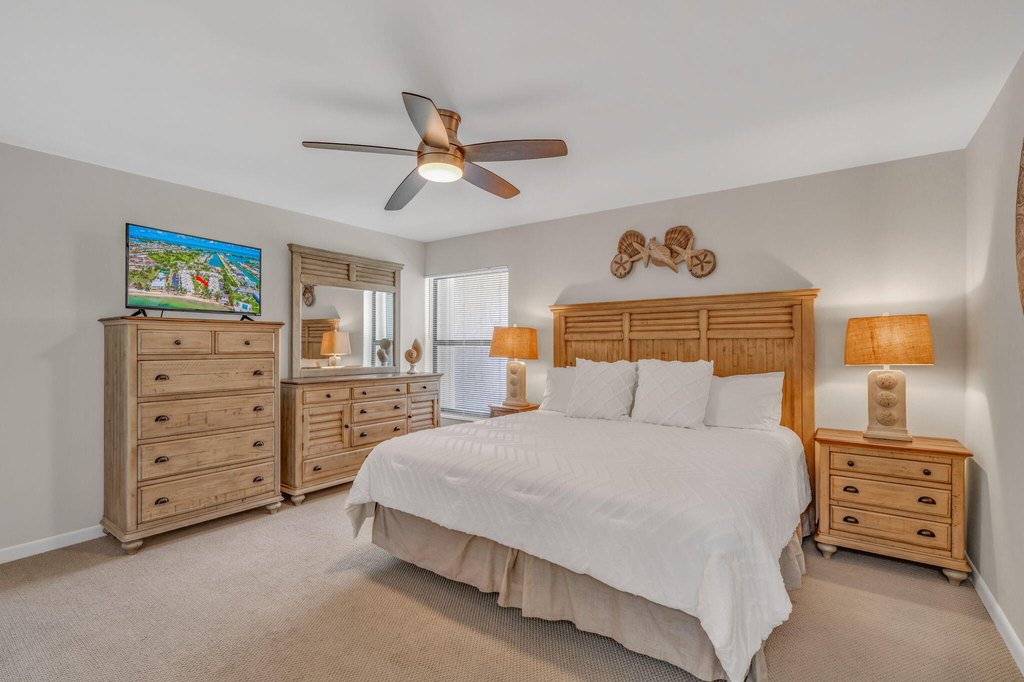 Key Colony, Florida, 33051, United States, 2 Bedrooms Bedrooms, ,2.5 BathroomsBathrooms,Residential,Forsale,1944365