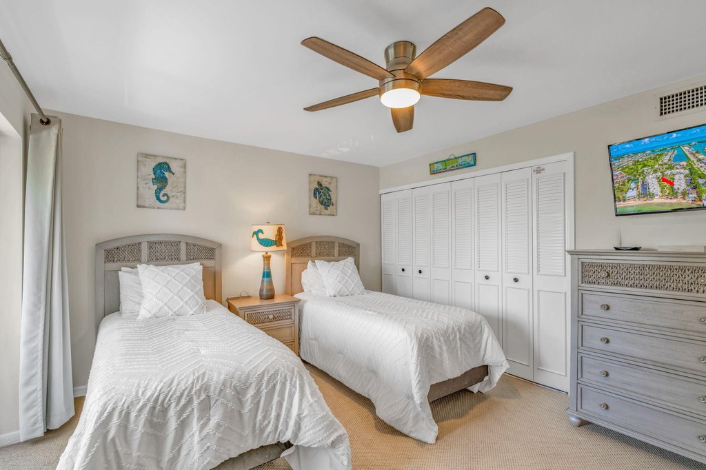 Key Colony, Florida, 33051, United States, 2 Bedrooms Bedrooms, ,2.5 BathroomsBathrooms,Residential,Forsale,1944365
