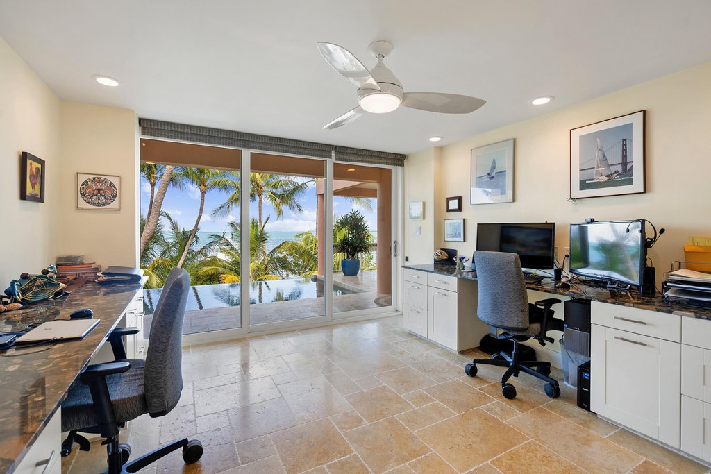 Upper Matecumbe Key Islamorada, Florida, 33036, United States, 3 Bedrooms Bedrooms, ,2.5 BathroomsBathrooms,Residential,Forsale,1944352
