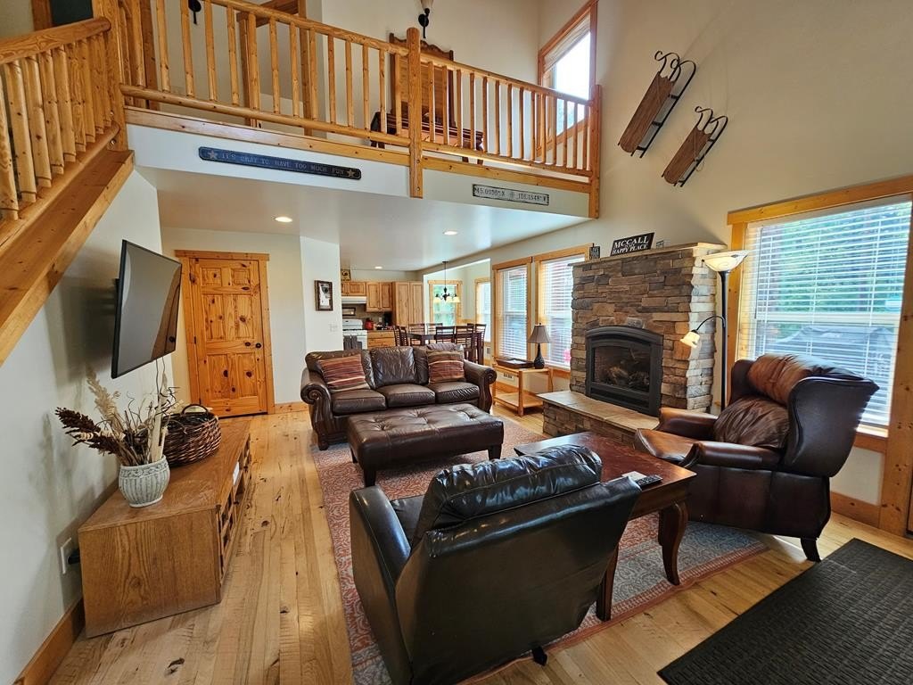 McCall, Idaho, 83638, United States, 3 Bedrooms Bedrooms, ,2 BathroomsBathrooms,Residential,Forsale,1889424