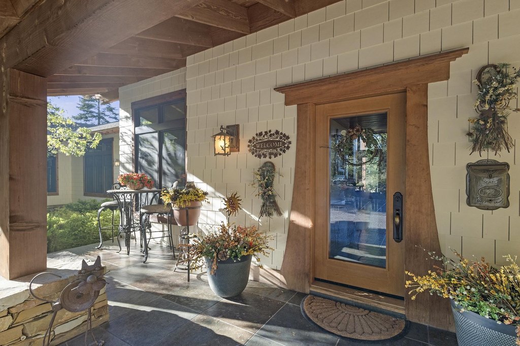 Taylorsville, California, 95983, United States, 4 Bedrooms Bedrooms, ,4.5 BathroomsBathrooms,Residential,Forsale,1910296