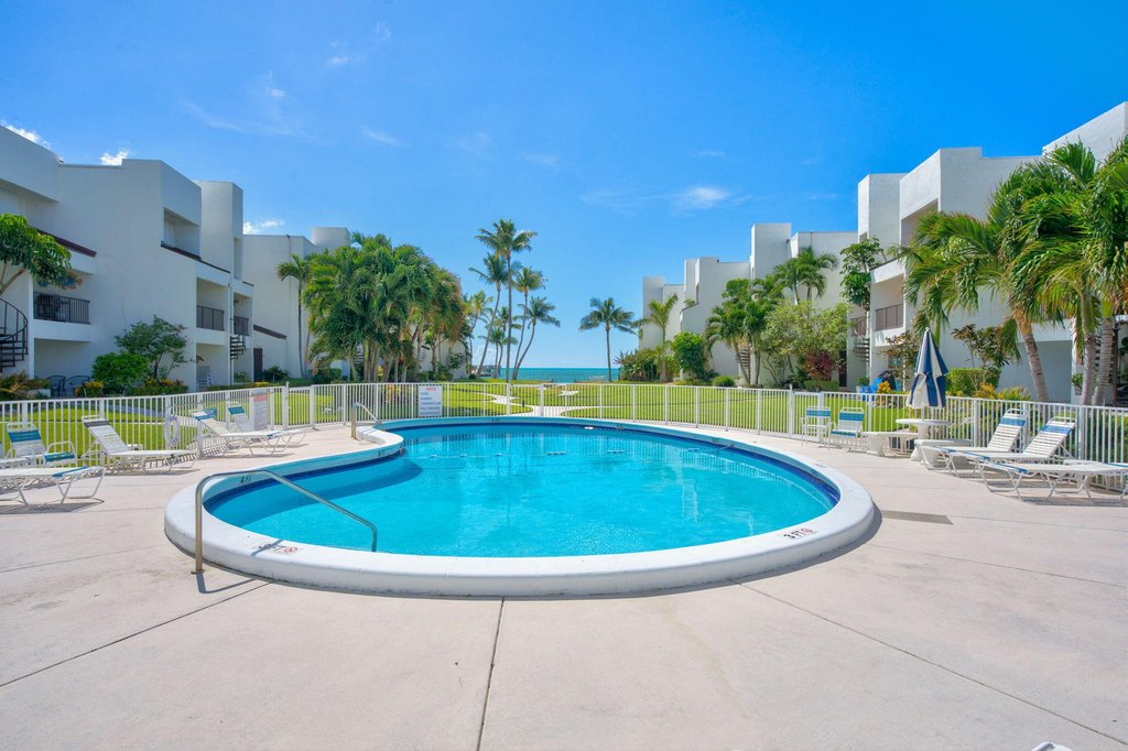 Key Colony, Florida, 33051, United States, 2 Bedrooms Bedrooms, ,2.5 BathroomsBathrooms,Residential,Forsale,1944365