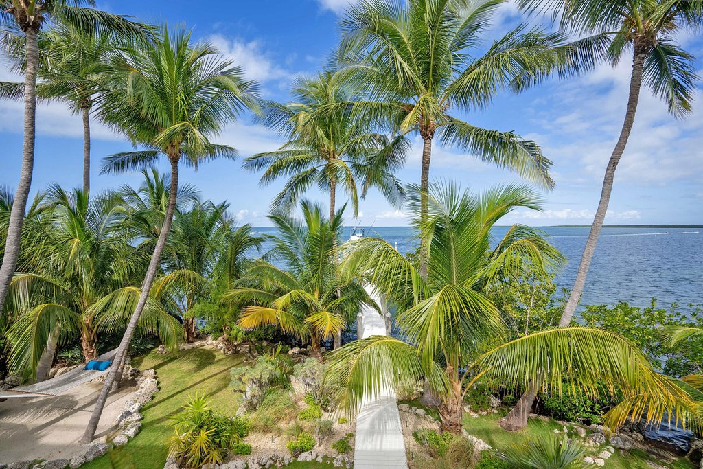 Upper Matecumbe Key Islamorada, Florida, 33036, United States, 3 Bedrooms Bedrooms, ,2.5 BathroomsBathrooms,Residential,Forsale,1944352