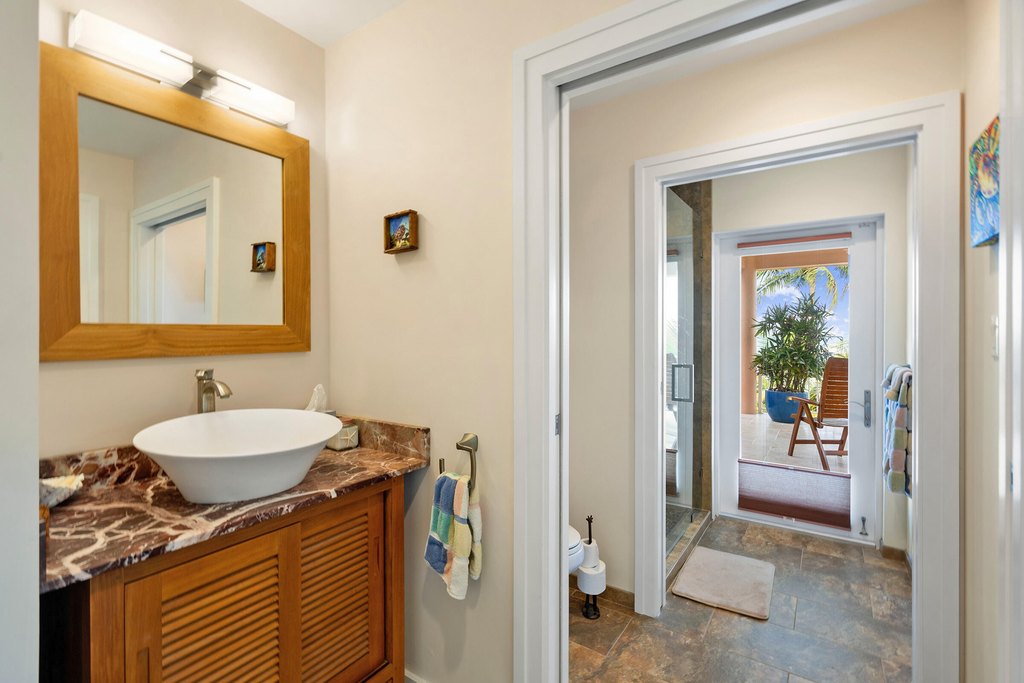 Upper Matecumbe Key Islamorada, Florida, 33036, United States, 3 Bedrooms Bedrooms, ,2.5 BathroomsBathrooms,Residential,Forsale,1944352