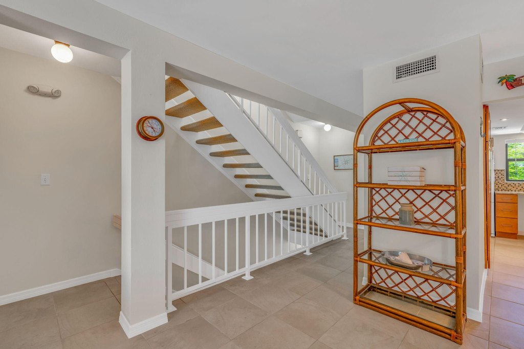 Key Colony, Florida, 33051, United States, 2 Bedrooms Bedrooms, ,2.5 BathroomsBathrooms,Residential,Forsale,1944365