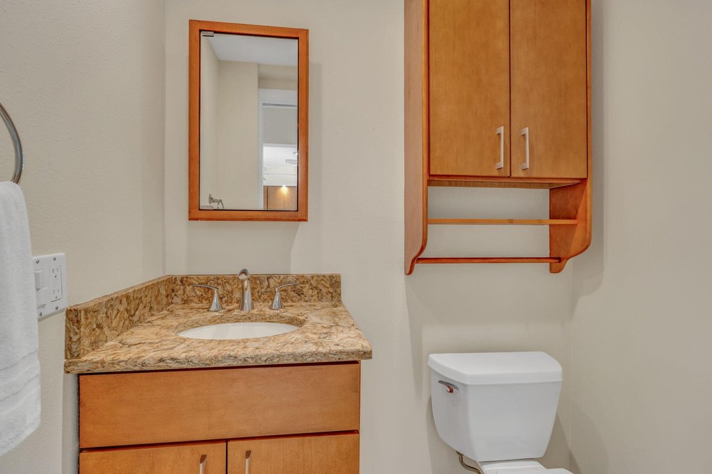 Key Colony, Florida, 33051, United States, 2 Bedrooms Bedrooms, ,2.5 BathroomsBathrooms,Residential,Forsale,1944365