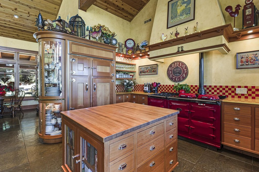 Taylorsville, California, 95983, United States, 4 Bedrooms Bedrooms, ,4.5 BathroomsBathrooms,Residential,Forsale,1910296