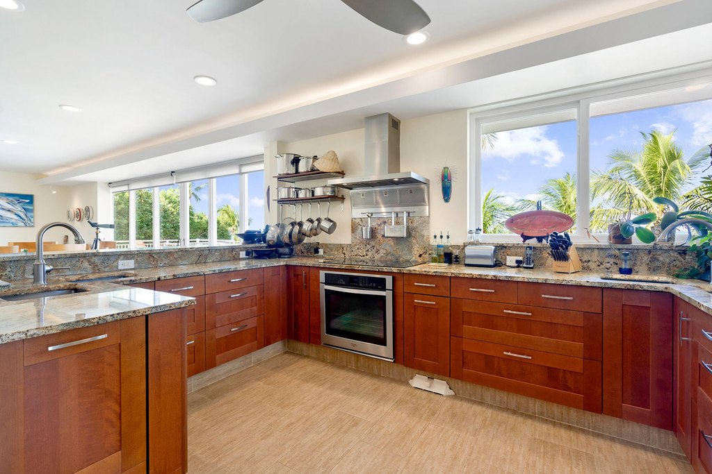 Upper Matecumbe Key Islamorada, Florida, 33036, United States, 3 Bedrooms Bedrooms, ,2.5 BathroomsBathrooms,Residential,Forsale,1944352