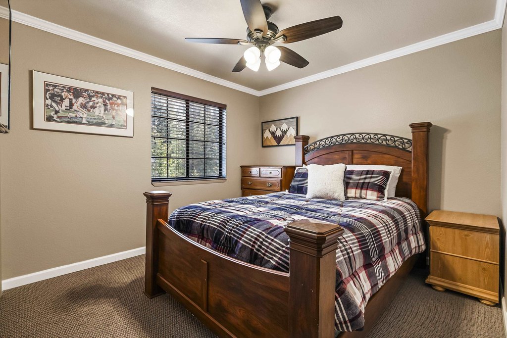 Lake Almanor, California, 96137, United States, 4 Bedrooms Bedrooms, ,3 BathroomsBathrooms,Residential,Forsale,1936725