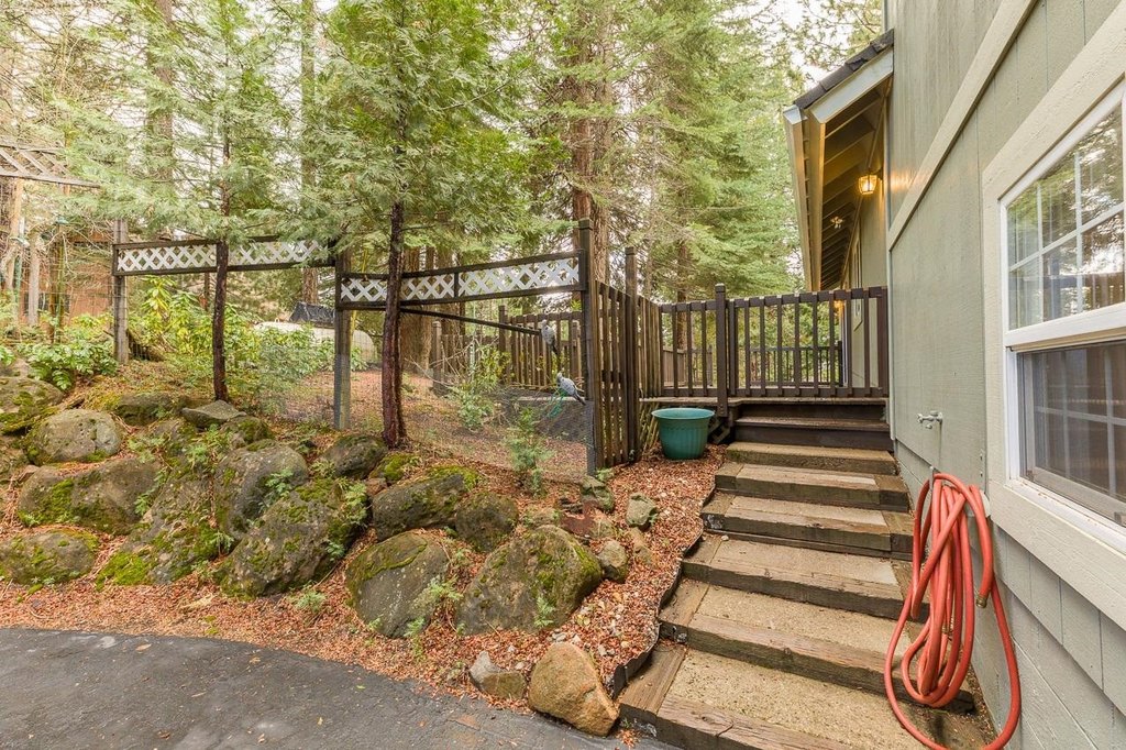 Lake Almanor, California, 96137, United States, 3 Bedrooms Bedrooms, ,2 BathroomsBathrooms,Residential,Forsale,1993793