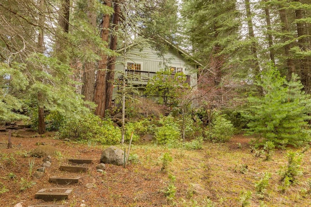 Lake Almanor, California, 96137, United States, 3 Bedrooms Bedrooms, ,2 BathroomsBathrooms,Residential,Forsale,1993793