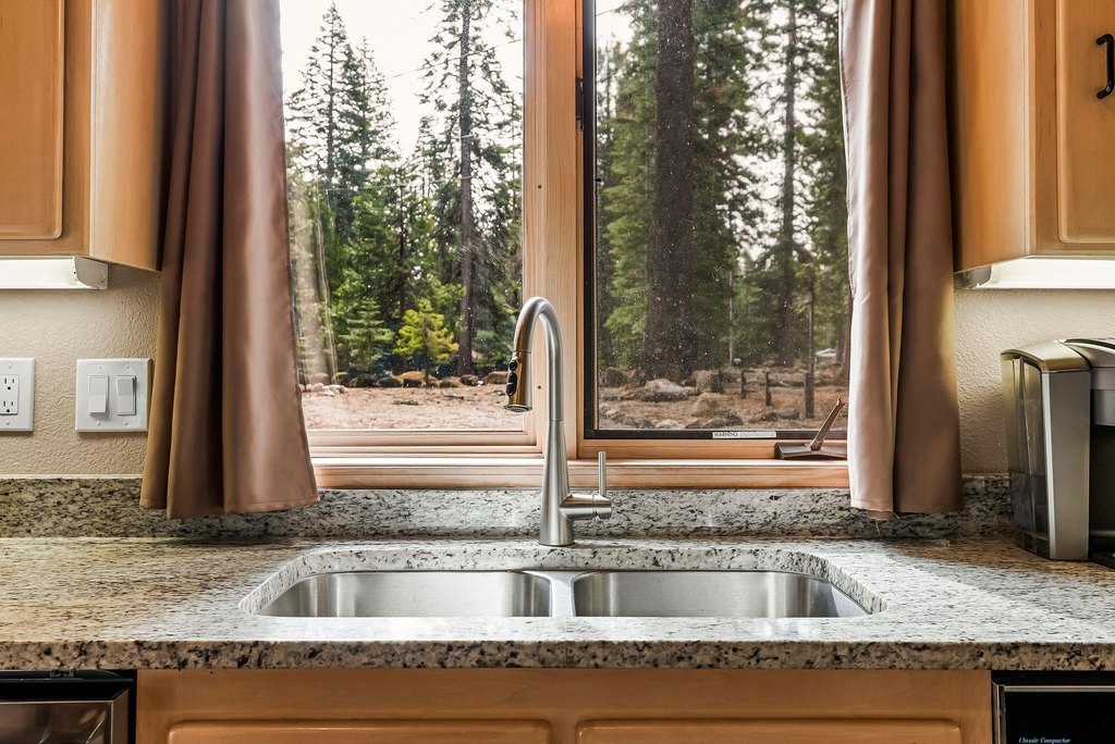 Lake Almanor, California, 96137, United States, 3 Bedrooms Bedrooms, ,3 BathroomsBathrooms,Residential,Forsale,1936791