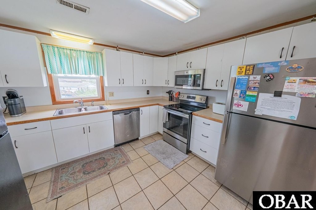 Avon, North Carolina, 27915, United States, 4 Bedrooms Bedrooms, ,3 BathroomsBathrooms,Residential,Forsale,2008030