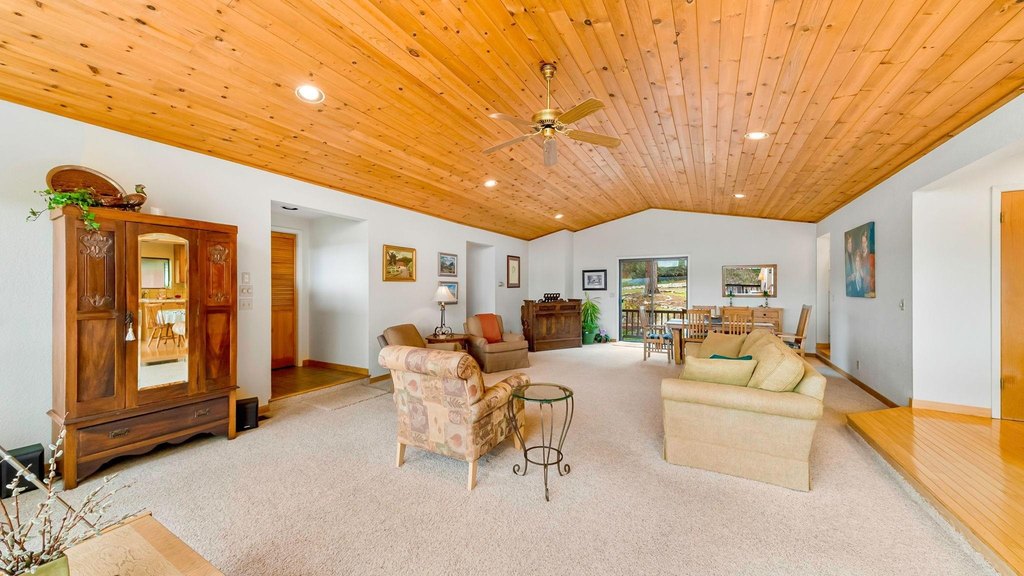 Quincy, California, 95971, United States, 4 Bedrooms Bedrooms, ,4 BathroomsBathrooms,Residential,Forsale,1910304