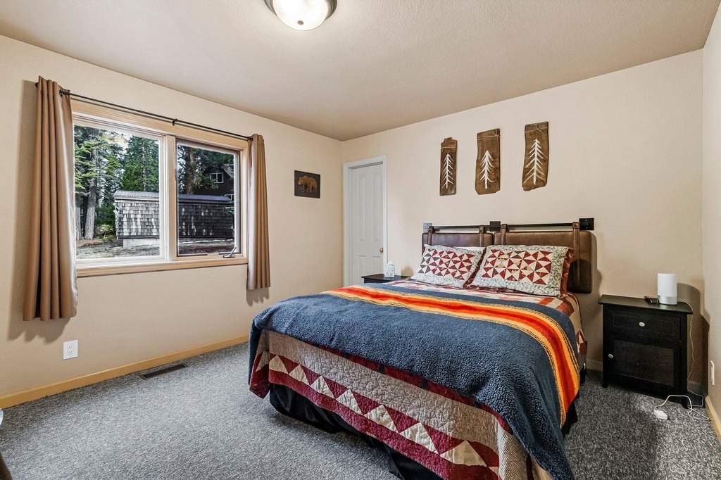 Lake Almanor, California, 96137, United States, 3 Bedrooms Bedrooms, ,3 BathroomsBathrooms,Residential,Forsale,1936791