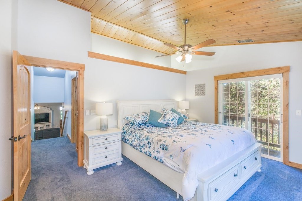 Lake Almanor, California, 96137, United States, 3 Bedrooms Bedrooms, ,2 BathroomsBathrooms,Residential,Forsale,1993793