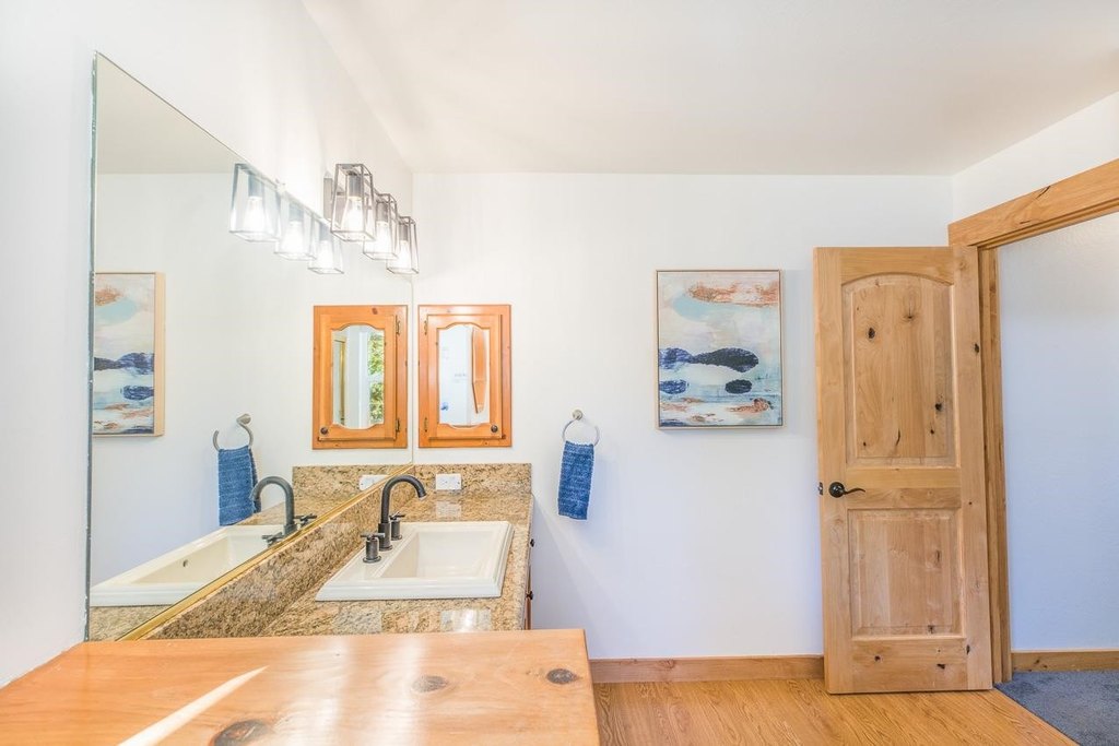 Lake Almanor, California, 96137, United States, 3 Bedrooms Bedrooms, ,2 BathroomsBathrooms,Residential,Forsale,1993793