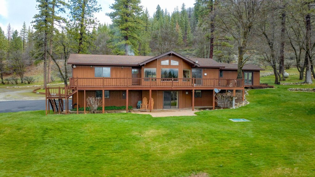 Quincy, California, 95971, United States, 4 Bedrooms Bedrooms, ,4 BathroomsBathrooms,Residential,Forsale,1910304