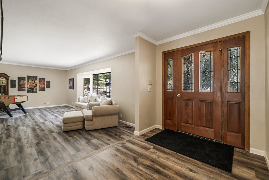Lake Almanor, California, 96137, United States, 4 Bedrooms Bedrooms, ,3 BathroomsBathrooms,Residential,Forsale,1936725