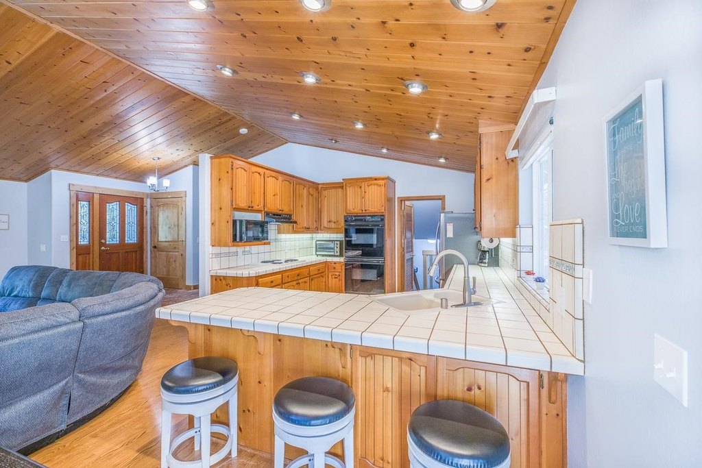 Lake Almanor, California, 96137, United States, 3 Bedrooms Bedrooms, ,2 BathroomsBathrooms,Residential,Forsale,1993793