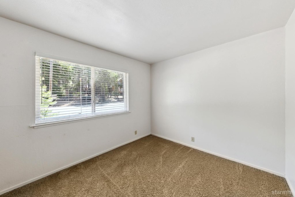 South Lake Tahoe, California, 96150, United States, 2 Bedrooms Bedrooms, ,1 BathroomBathrooms,Residential,Forsale,1929220