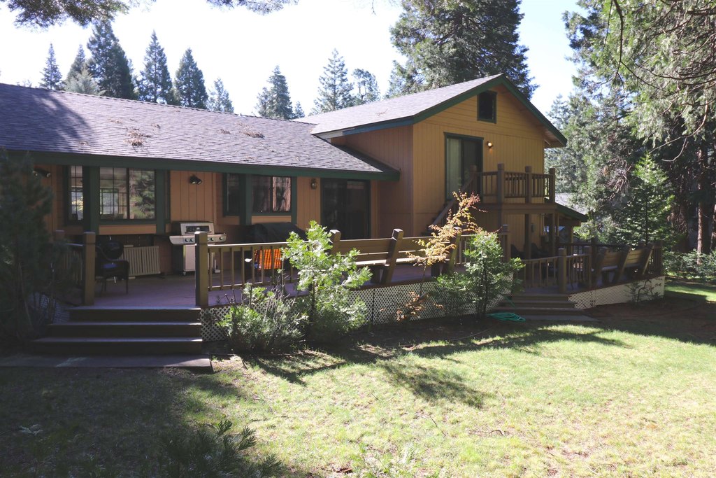 Lake Almanor, California, 96137, United States, 4 Bedrooms Bedrooms, ,3 BathroomsBathrooms,Residential,Forsale,1936725