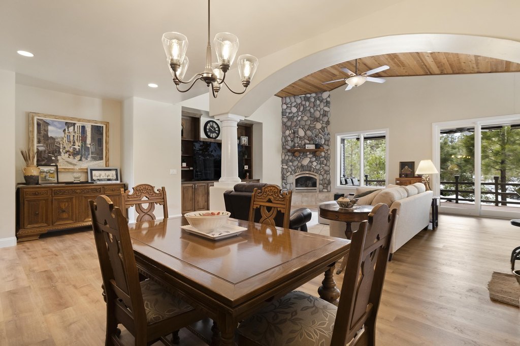 Lake Almanor, California, 96137, United States, 3 Bedrooms Bedrooms, ,2 BathroomsBathrooms,Residential,Forsale,1888829