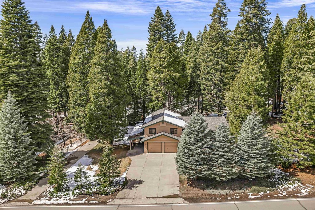 Lake Almanor, California, 96137, United States, 4 Bedrooms Bedrooms, ,3 BathroomsBathrooms,Residential,Forsale,1936725