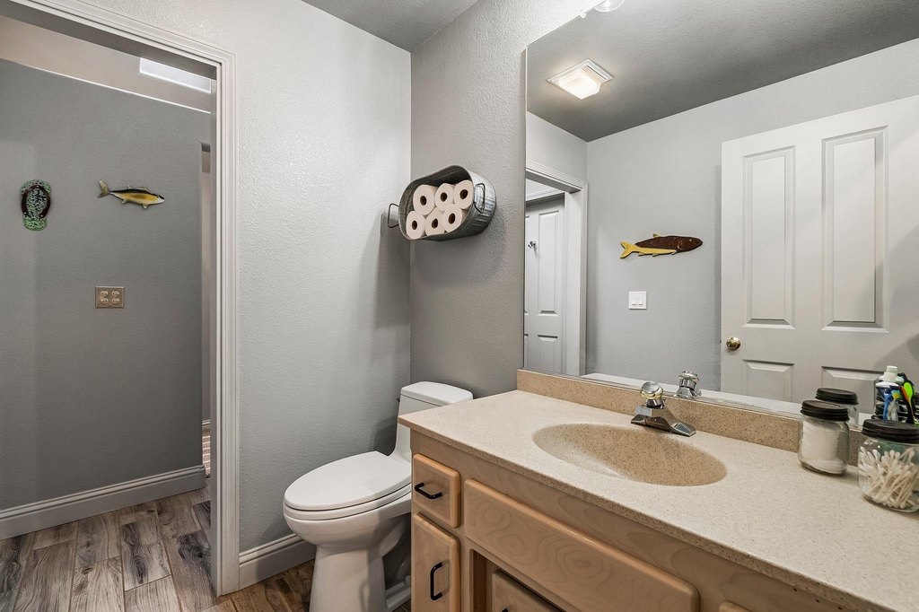 Lake Almanor, California, 96137, United States, 3 Bedrooms Bedrooms, ,3 BathroomsBathrooms,Residential,Forsale,1936791