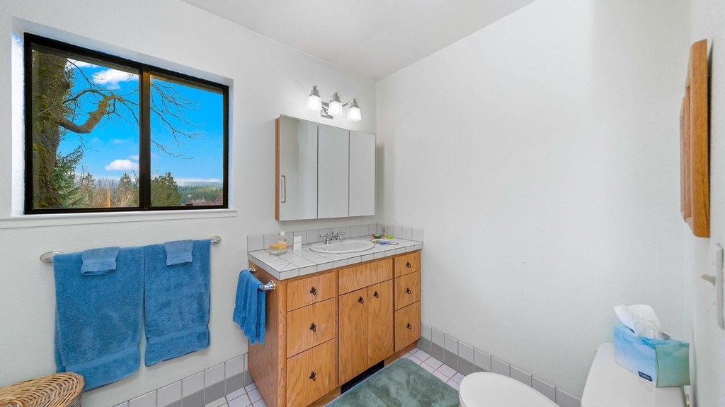 Quincy, California, 95971, United States, 4 Bedrooms Bedrooms, ,4 BathroomsBathrooms,Residential,Forsale,1910304