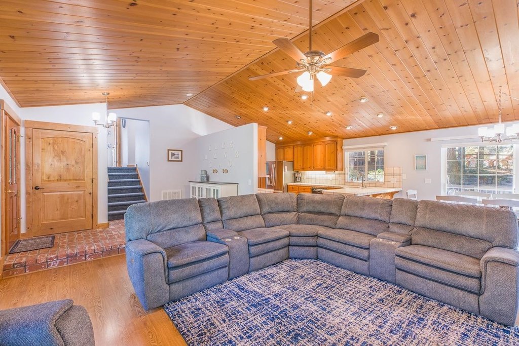 Lake Almanor, California, 96137, United States, 3 Bedrooms Bedrooms, ,2 BathroomsBathrooms,Residential,Forsale,1993793