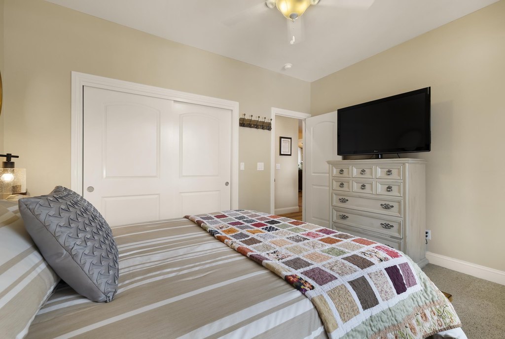 Lake Almanor, California, 96137, United States, 3 Bedrooms Bedrooms, ,2 BathroomsBathrooms,Residential,Forsale,1888829