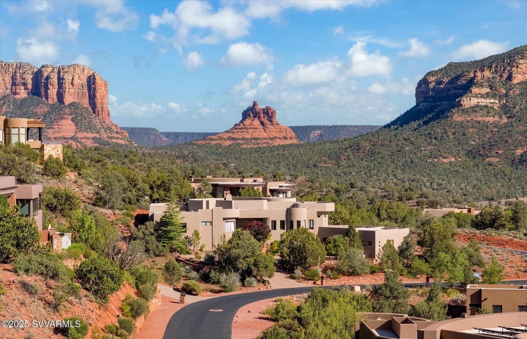 Sedona, Arizona, 86336, United States, 3 Bedrooms Bedrooms, ,5 BathroomsBathrooms,Residential,Forsale,1919198