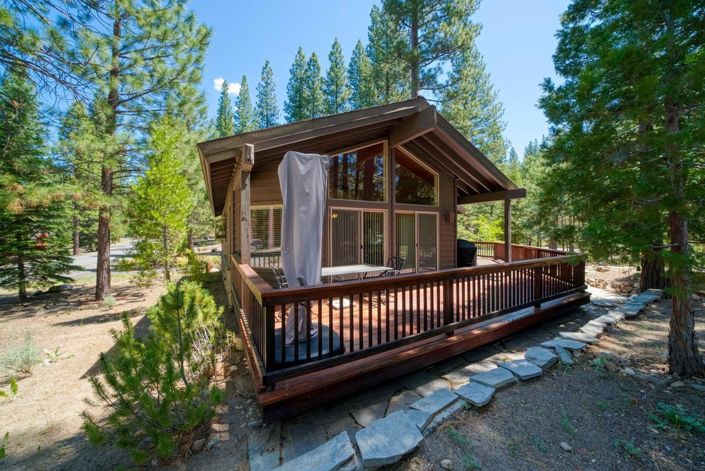Clio, California, 96106, United States, 3 Bedrooms Bedrooms, ,3 BathroomsBathrooms,Residential,Forsale,1910305
