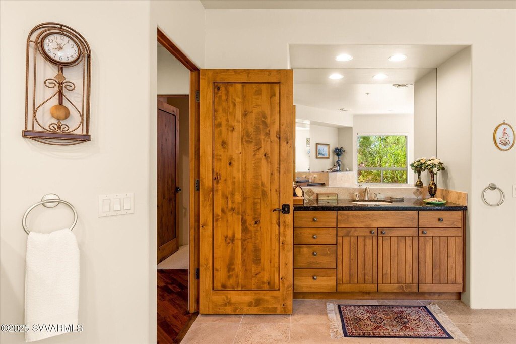 Sedona, Arizona, 86336, United States, 3 Bedrooms Bedrooms, ,5 BathroomsBathrooms,Residential,Forsale,1919198