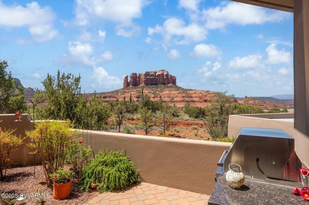 Sedona, Arizona, 86336, United States, 3 Bedrooms Bedrooms, ,5 BathroomsBathrooms,Residential,Forsale,1919198