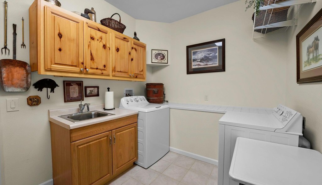 Clio, California, 96106, United States, 3 Bedrooms Bedrooms, ,3 BathroomsBathrooms,Residential,Forsale,1910305