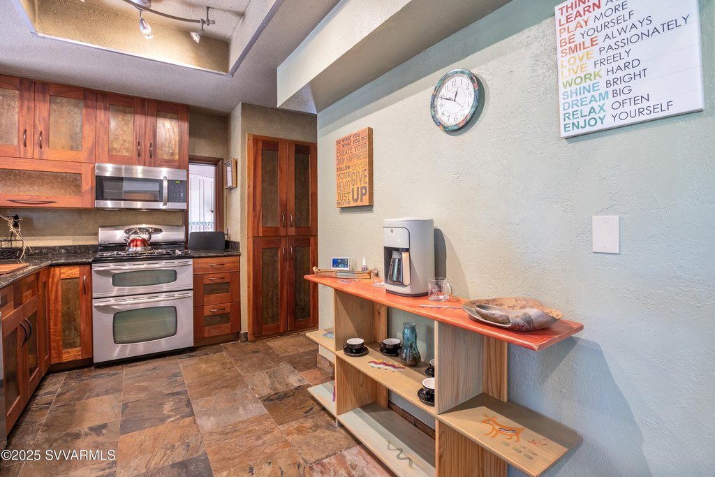 Sedona, Arizona, 86336, United States, 3 Bedrooms Bedrooms, ,3 BathroomsBathrooms,Residential,Forsale,1886691
