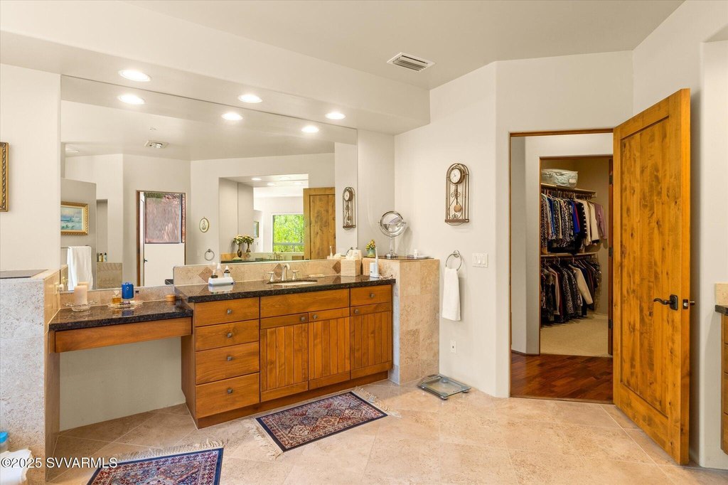Sedona, Arizona, 86336, United States, 3 Bedrooms Bedrooms, ,5 BathroomsBathrooms,Residential,Forsale,1919198