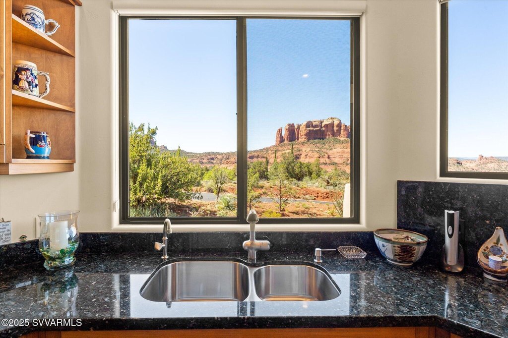 Sedona, Arizona, 86336, United States, 3 Bedrooms Bedrooms, ,5 BathroomsBathrooms,Residential,Forsale,1919198
