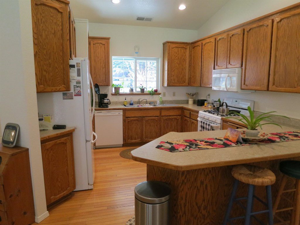Chester, California, 96020, United States, 3 Bedrooms Bedrooms, ,2 BathroomsBathrooms,Residential,Forsale,1888832