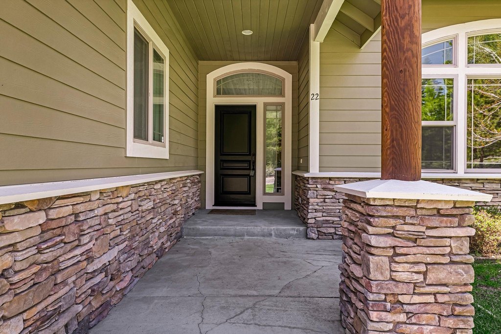 Lake Almanor, California, 96137, United States, 3 Bedrooms Bedrooms, ,2 BathroomsBathrooms,Residential,Forsale,1899766