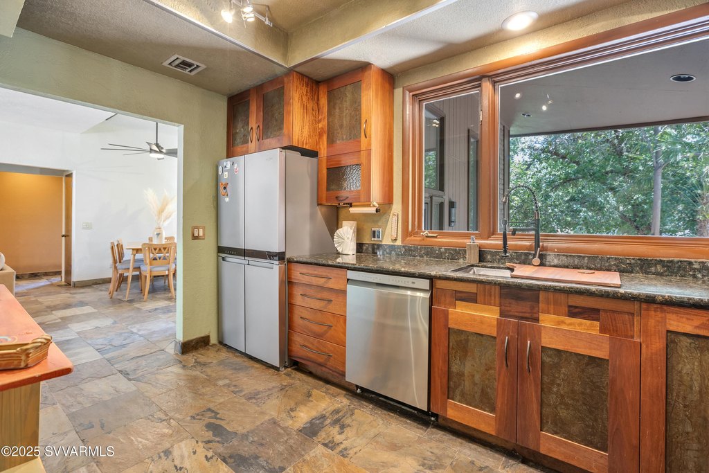 Sedona, Arizona, 86336, United States, 3 Bedrooms Bedrooms, ,3 BathroomsBathrooms,Residential,Forsale,1886691