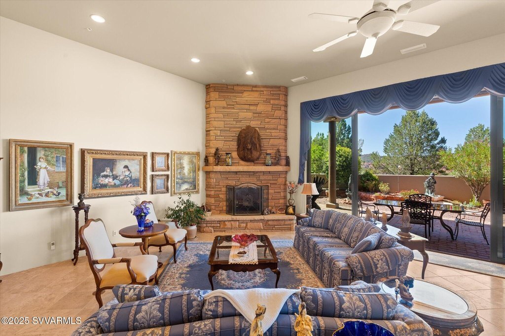 Sedona, Arizona, 86336, United States, 3 Bedrooms Bedrooms, ,5 BathroomsBathrooms,Residential,Forsale,1919198