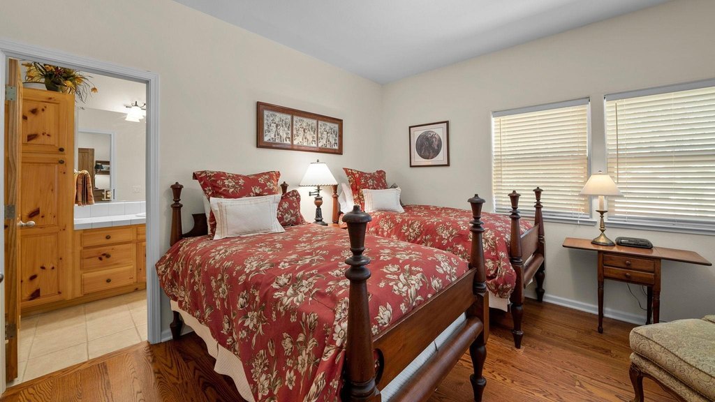 Clio, California, 96106, United States, 3 Bedrooms Bedrooms, ,3 BathroomsBathrooms,Residential,Forsale,1910305